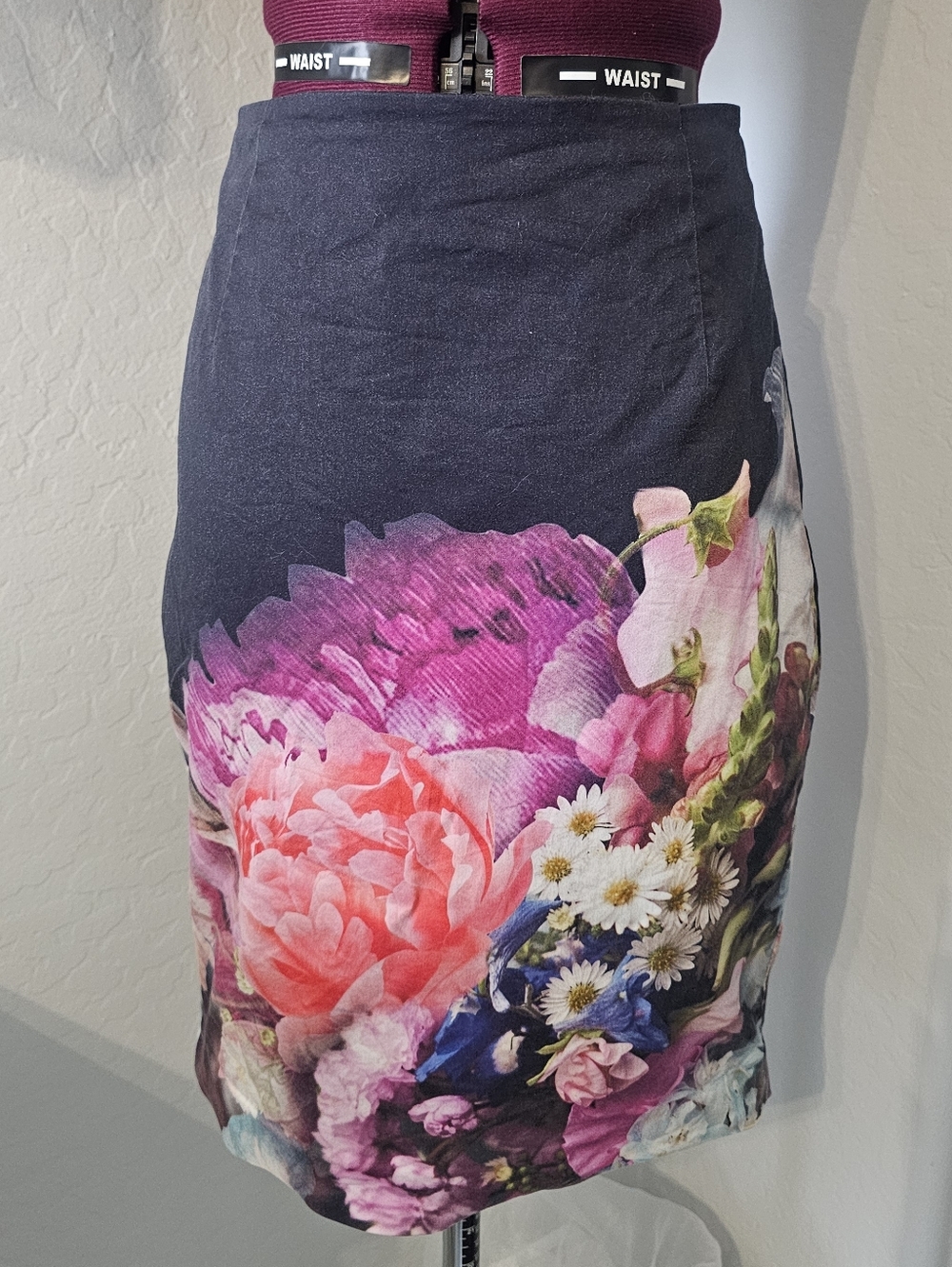 Ted Baker Floral Karyce Pencil Skirt, Ted Size 1